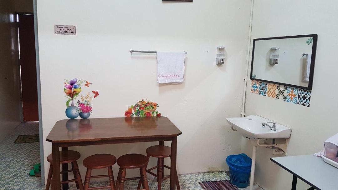 Photo of Others in Simee