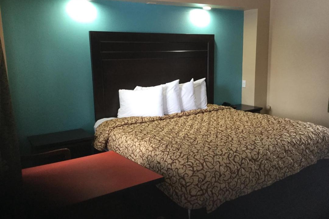 Photo of Others in Reynolds Corners