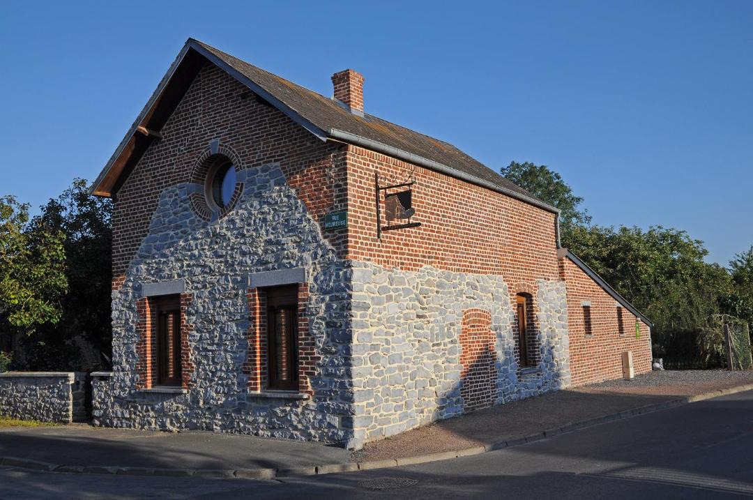 Photo of Buildings in Feron