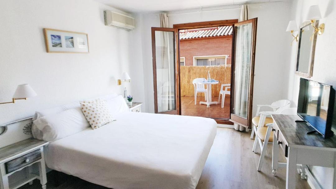 Photo of Bedroom in Lloret Town Center