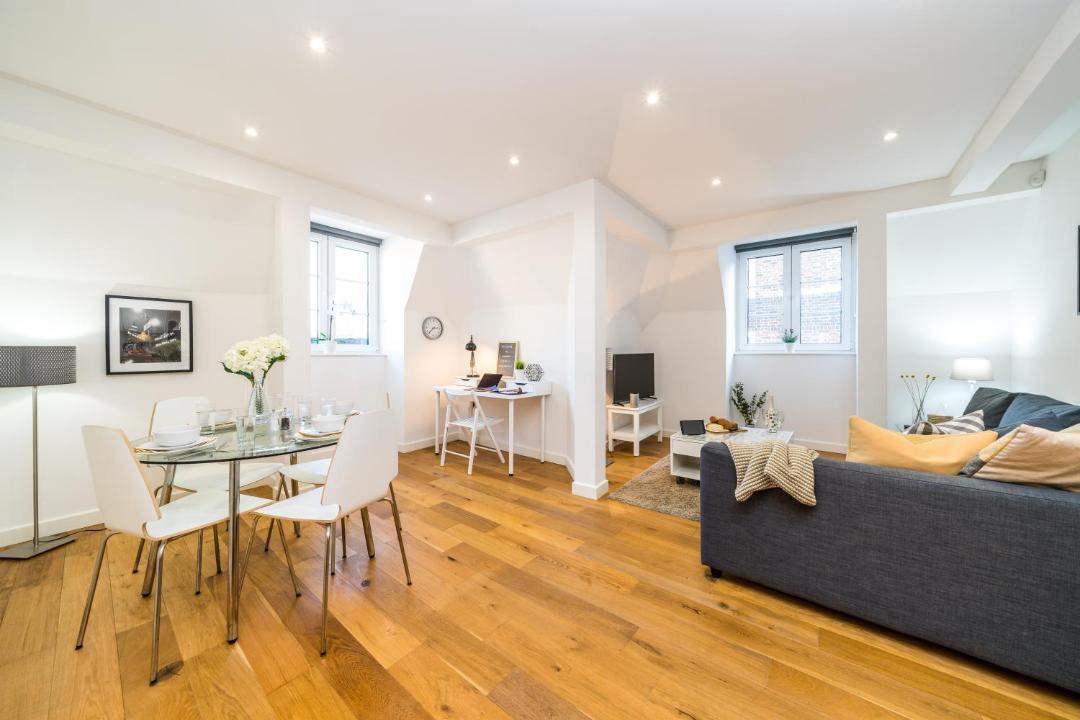 Photo of Livingroom in Prince's