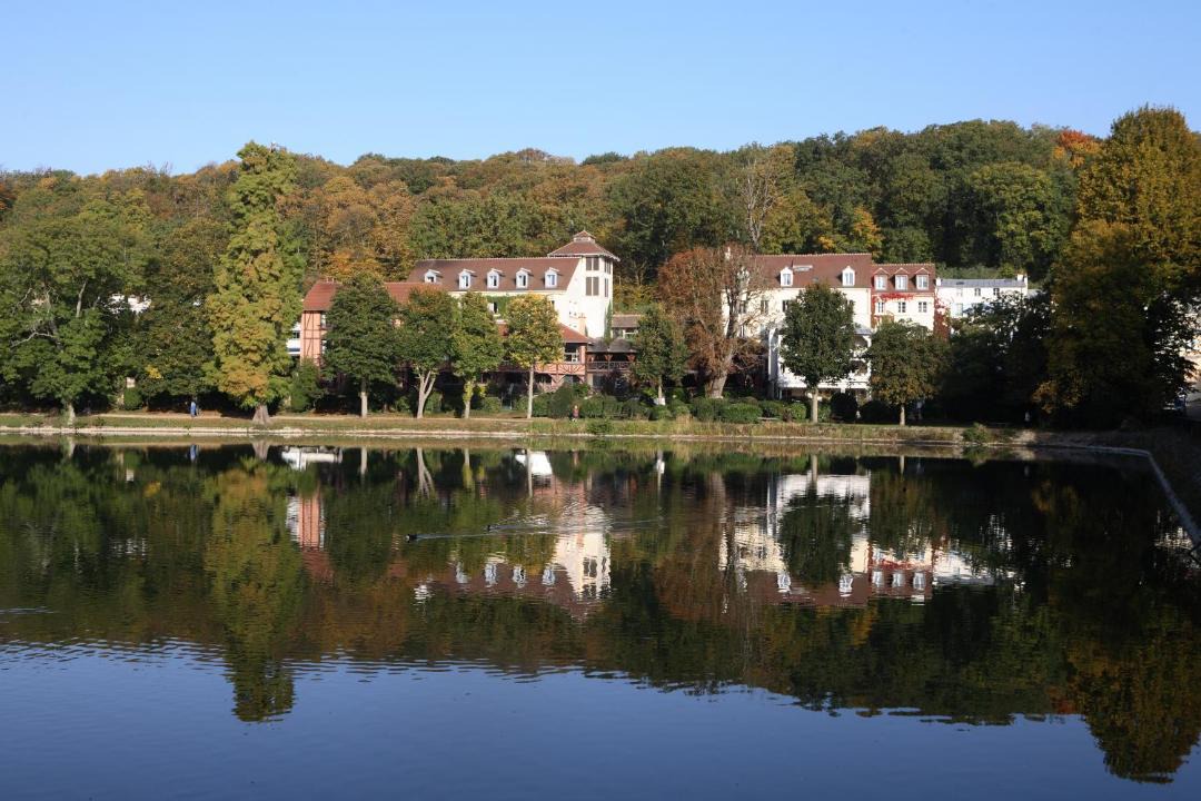Photo of Others in Ville-d'Avray