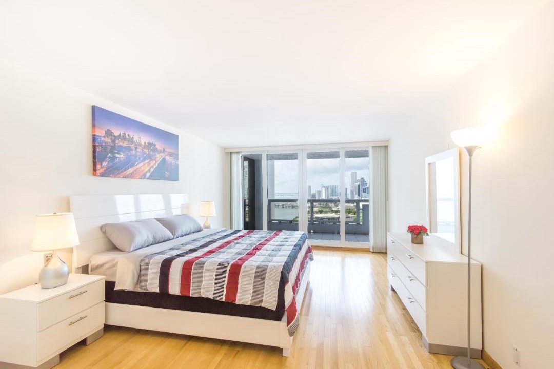 Photo of Others in Downtown Miami