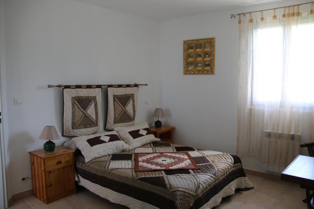 Photo of Bedroom in Violes