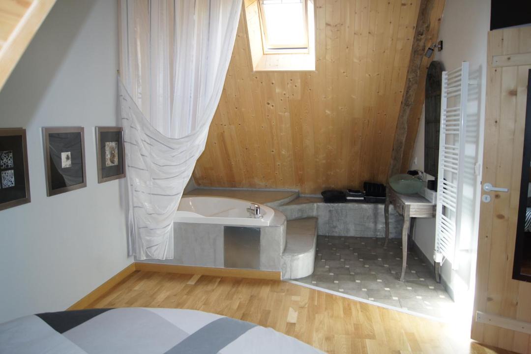 Photo of Bedroom in Baguer-Pican
