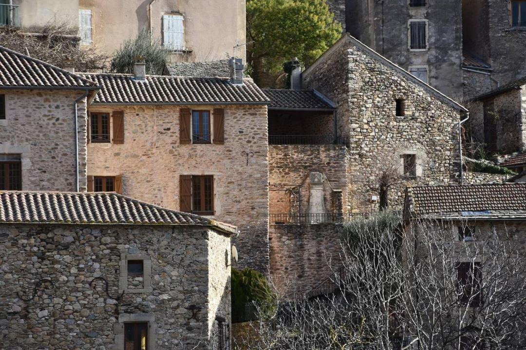 Photo of Buildings in Olargues