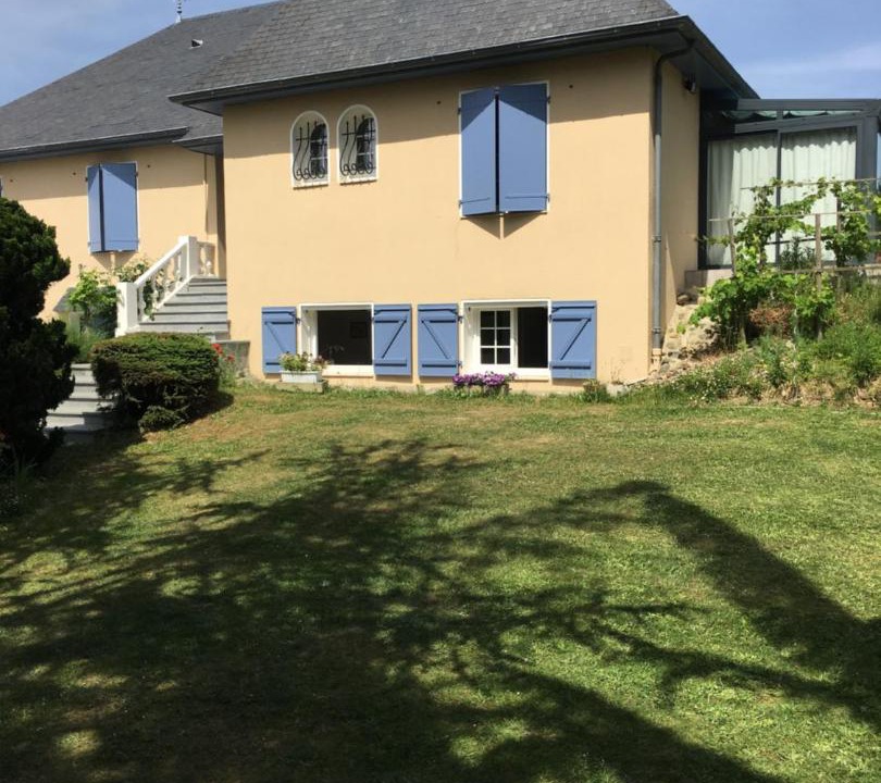 Photo of Others in Idron