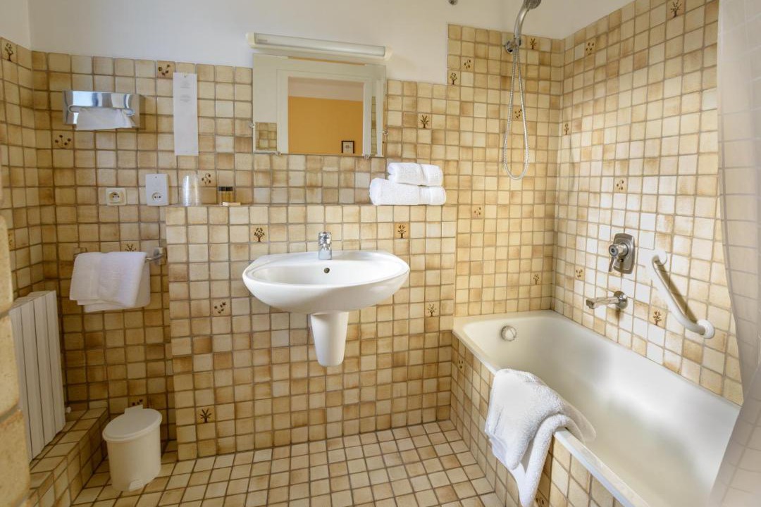 Photo of Bathroom in Le Blanc-Mesnil
