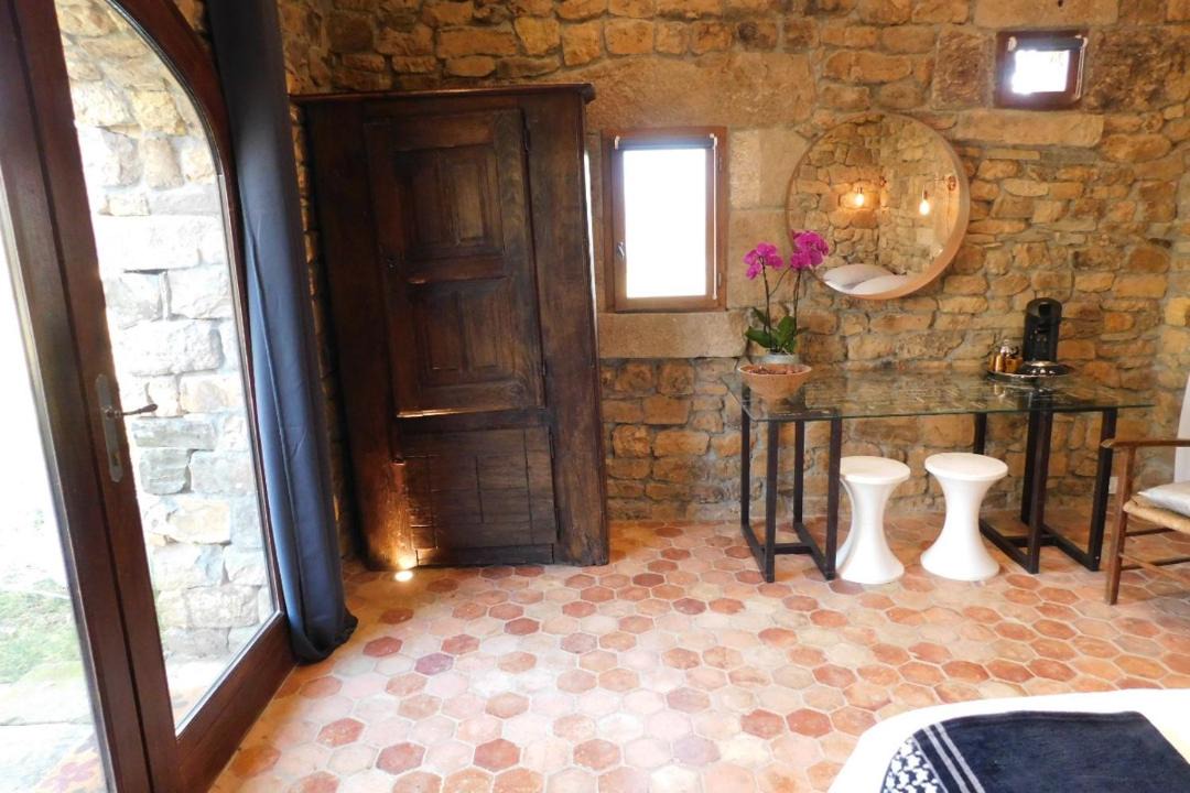 Photo of Others in Vesseaux