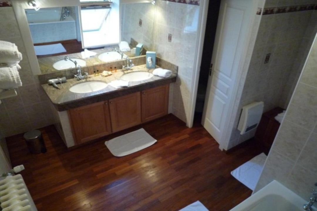 Photo of Others in Behen