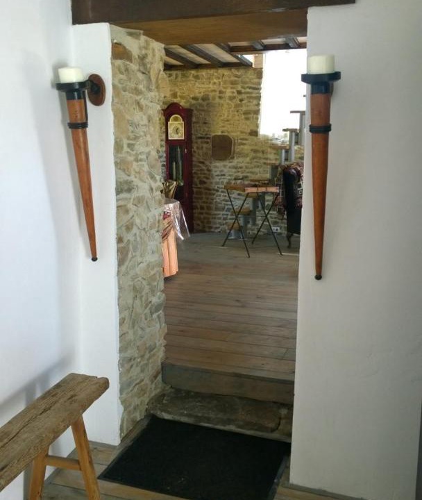 Photo of Others in Menil-Vin