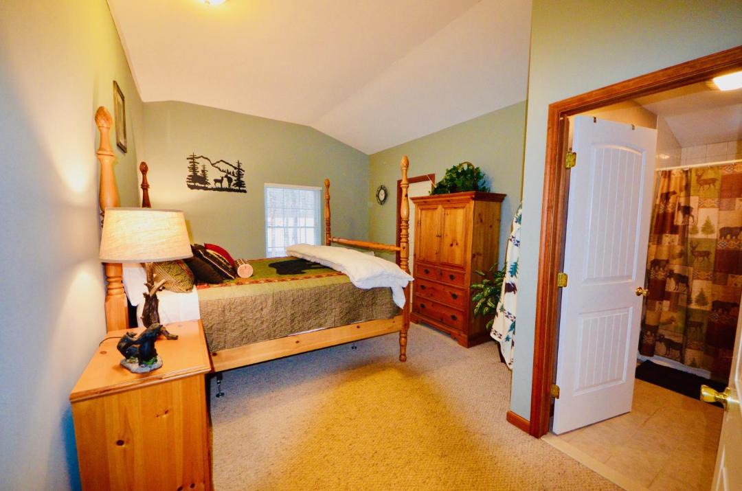 Photo of Bedroom in Pocono Lake
