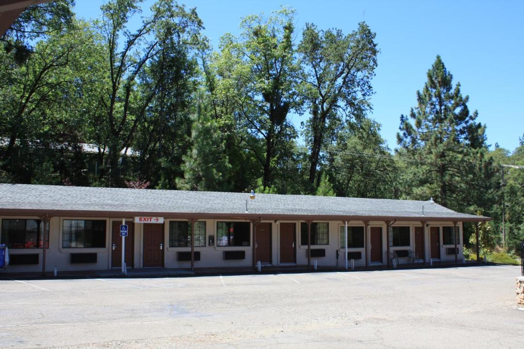 Photo of Others in Apple Hill