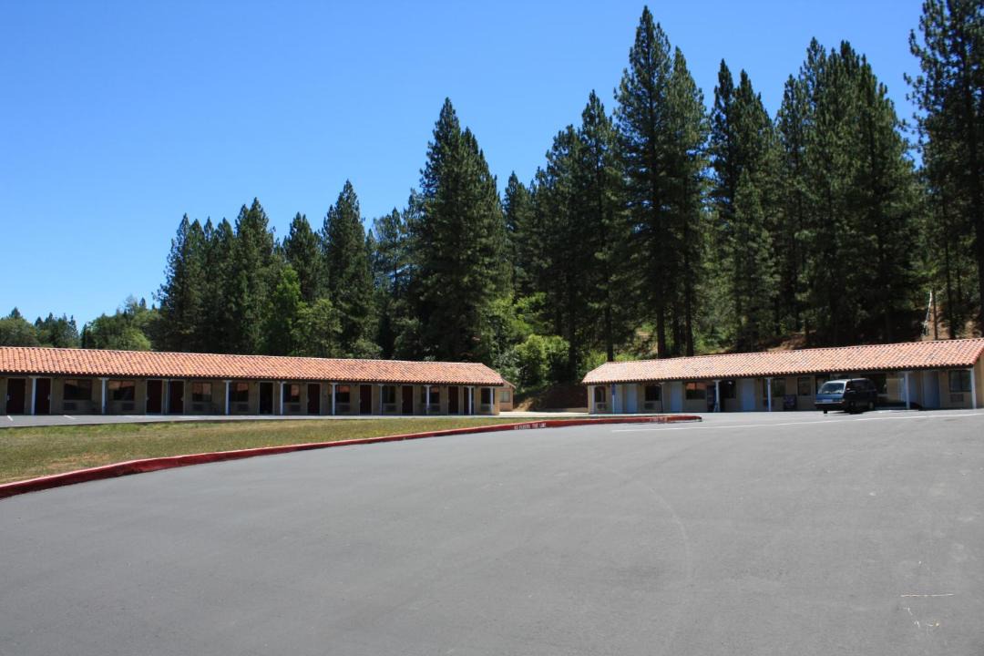 Photo of Others in Apple Hill