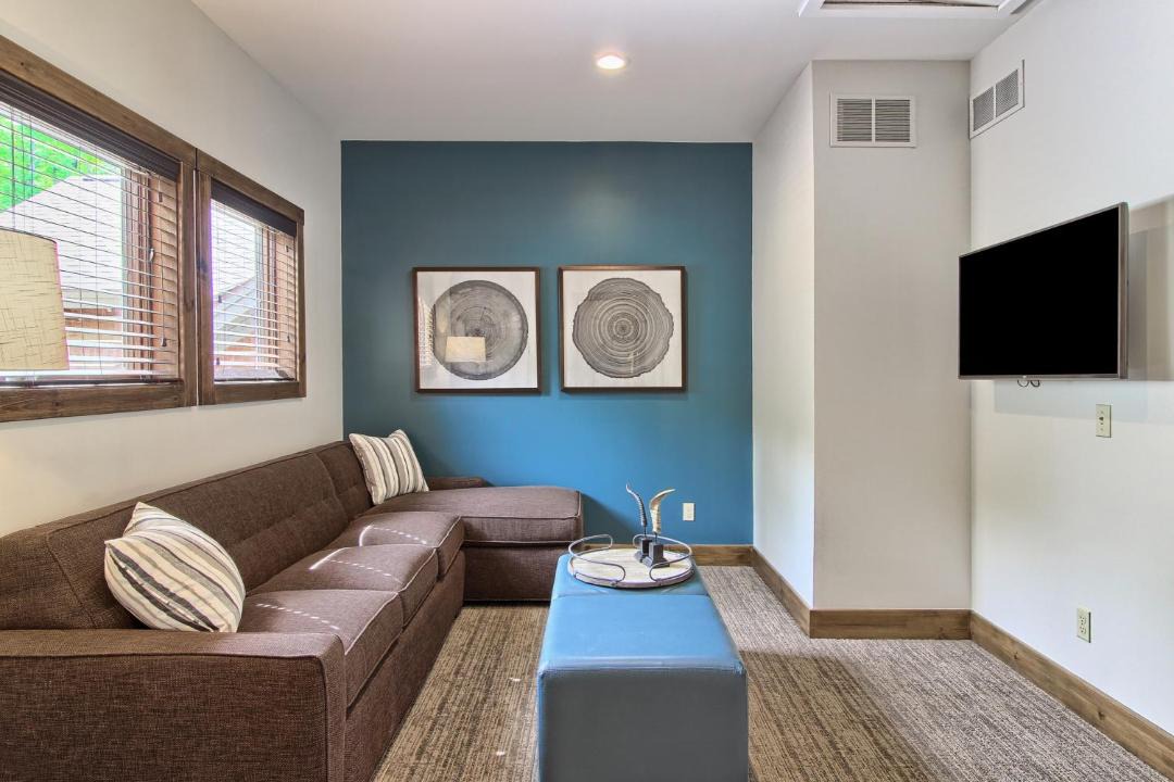 Photo of Livingroom in Boyne Falls