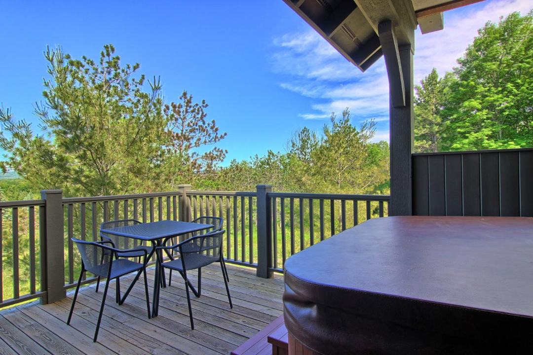 Photo of Patio Balcony in Boyne Falls
