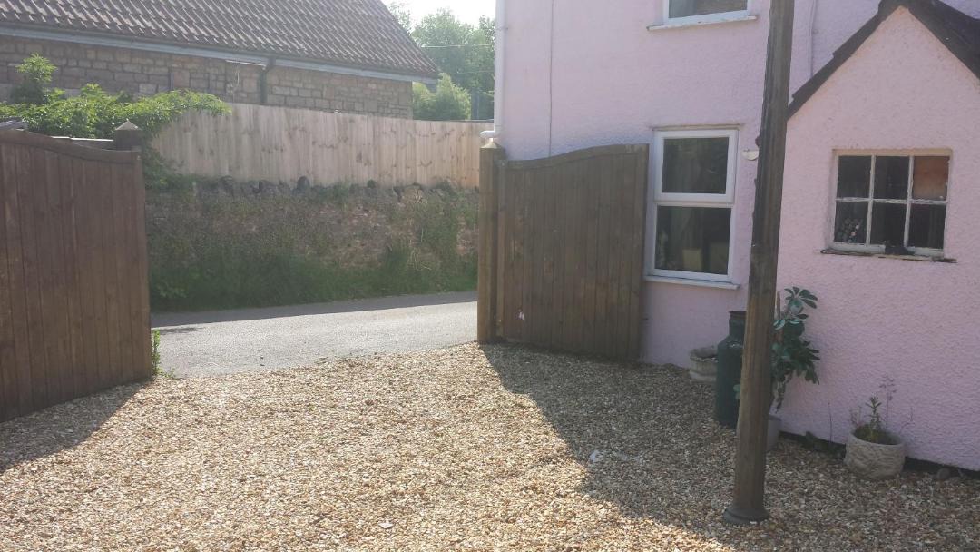 Photo of Others in Lulsgate Bottom