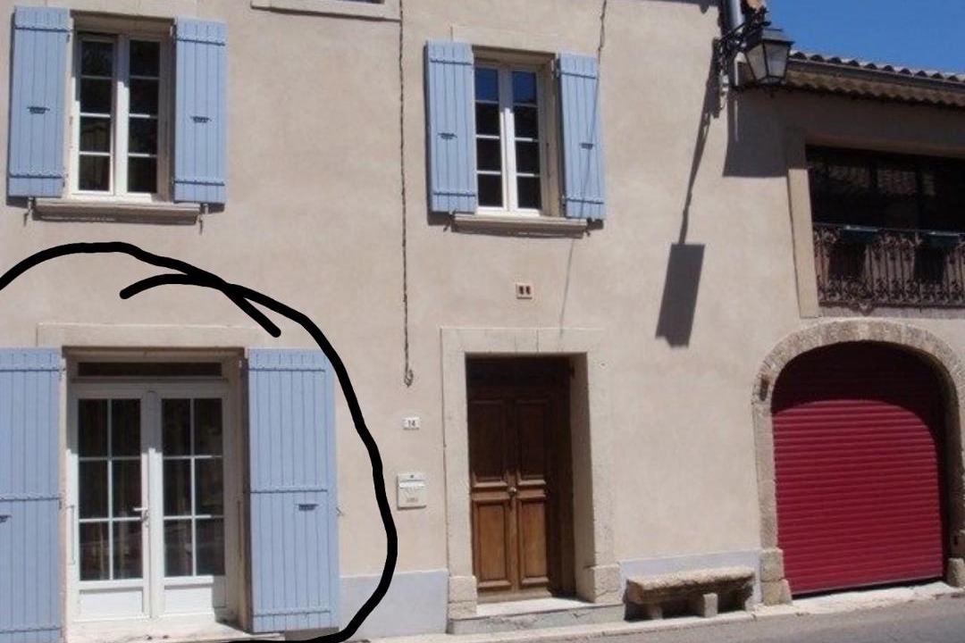 Photo of Buildings in Camaret-sur-Aigues