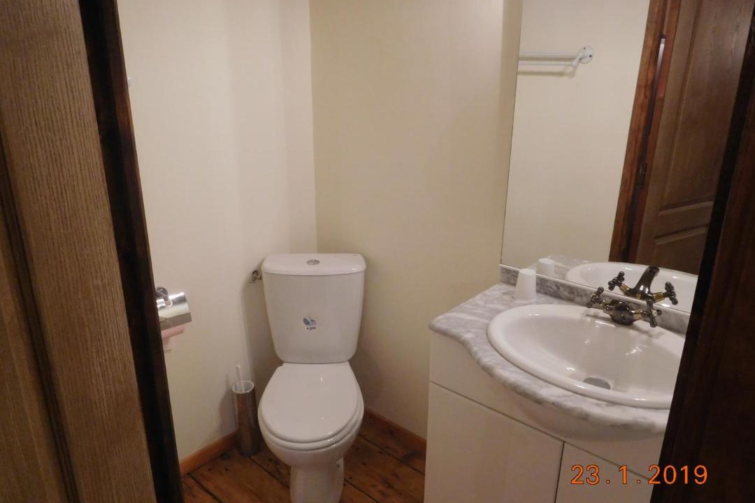 Photo of Bathroom in Siradan