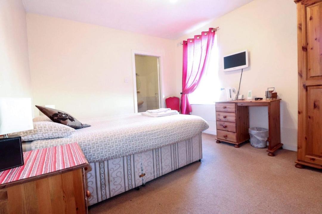 Photo of Bedroom in Tillicoultry