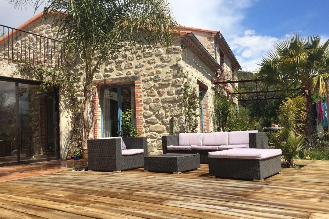 Photo of Others in Eus