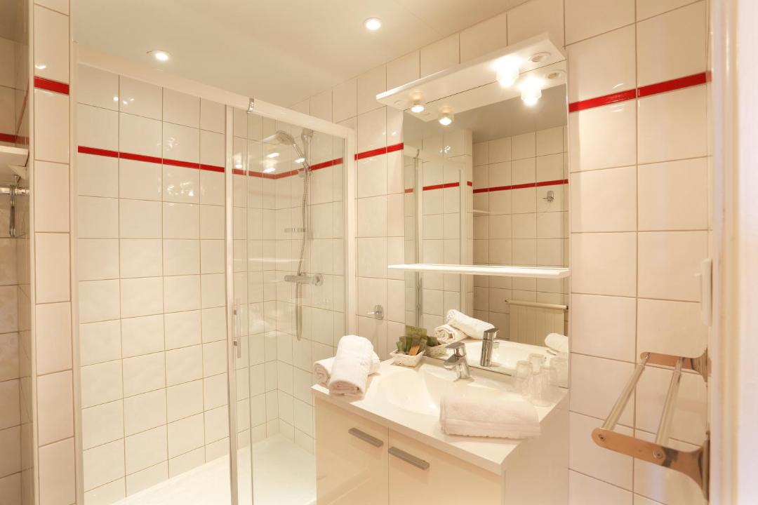 Photo of Others in Cognet