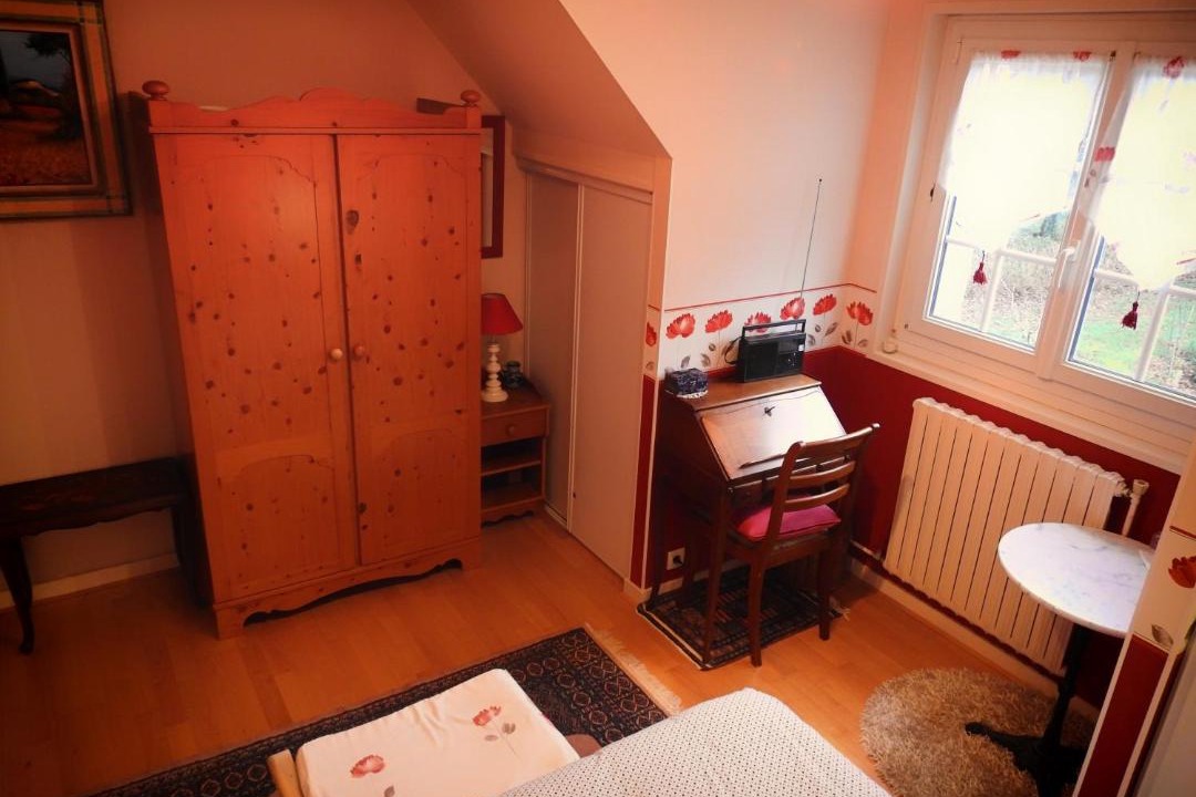 Photo of Others in Breles