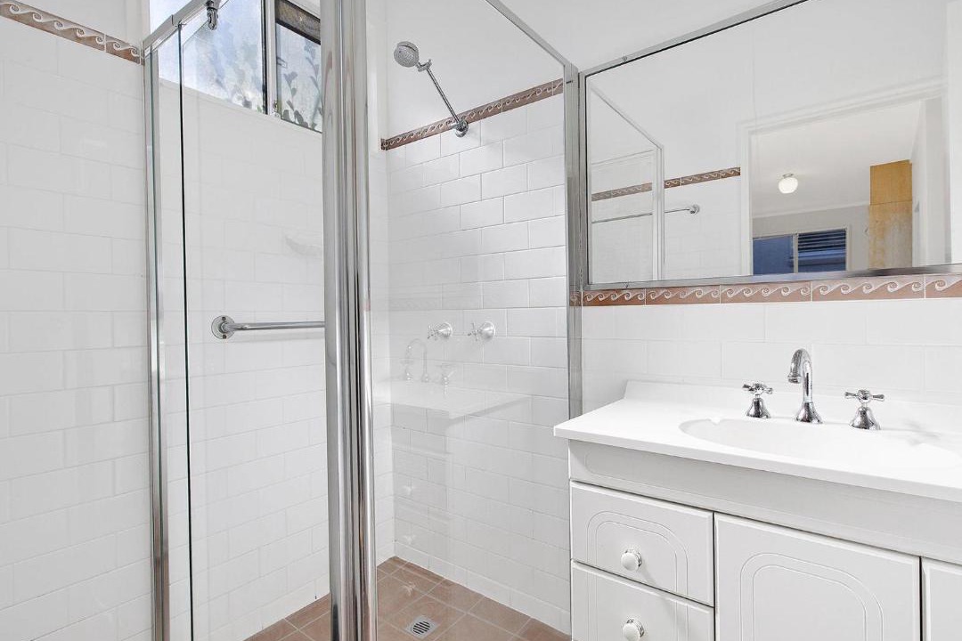 Photo of Bathroom in Buff Point