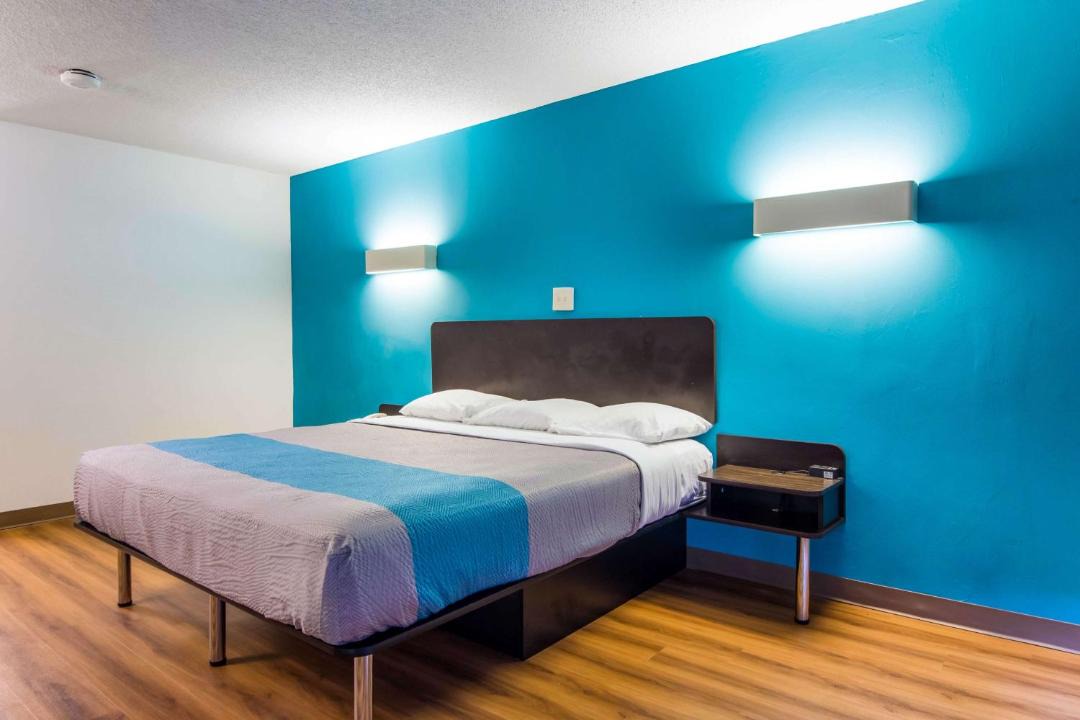 Photo of Bedroom in LaGrange