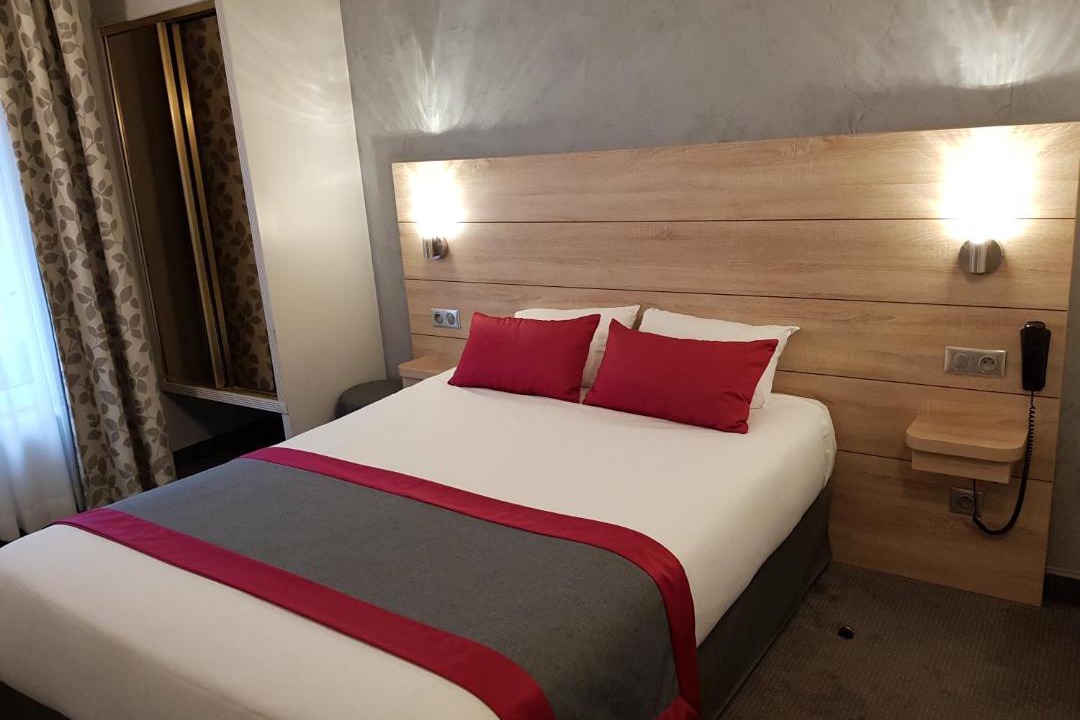 Photo of Bedroom in Quartier de la Plaine-de-Monceaux