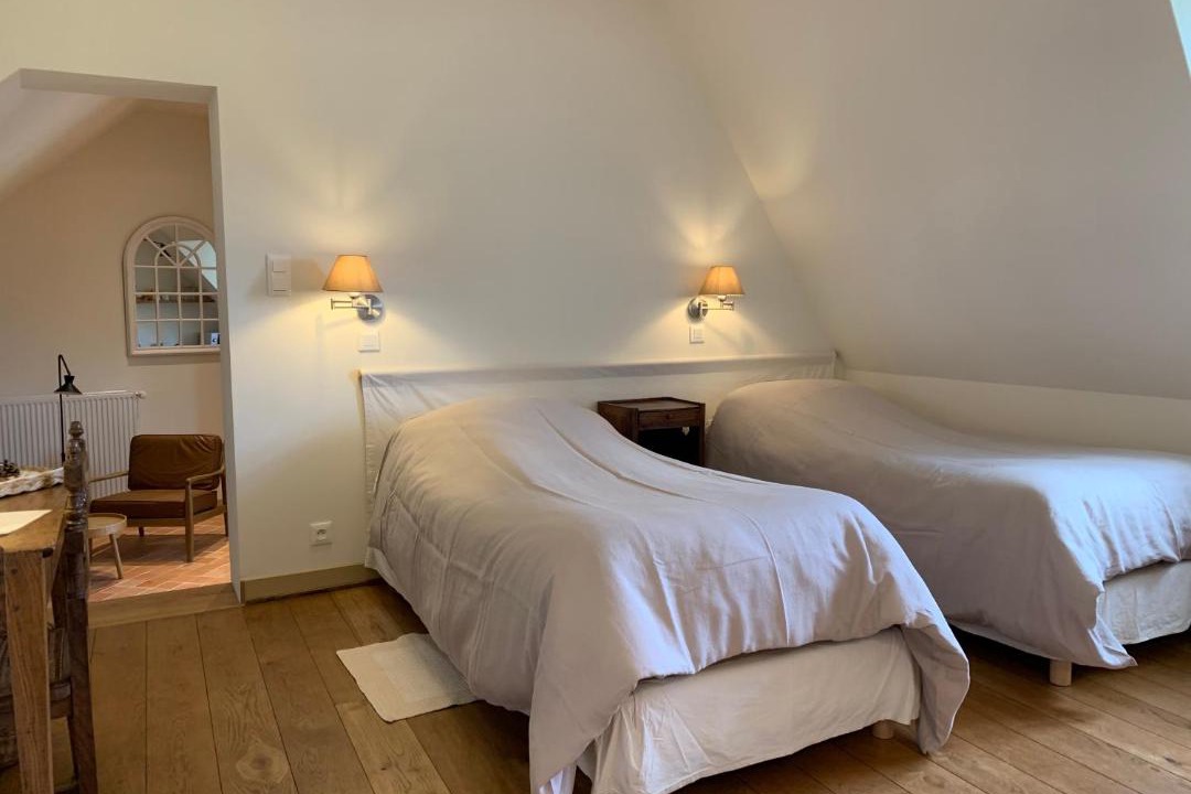 Photo of Others in Dragey-Ronthon