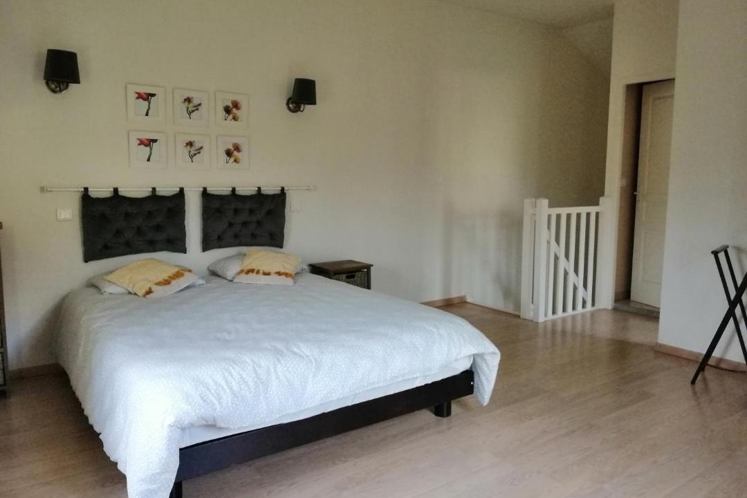 Photo of Bedroom in Saint-Lattier