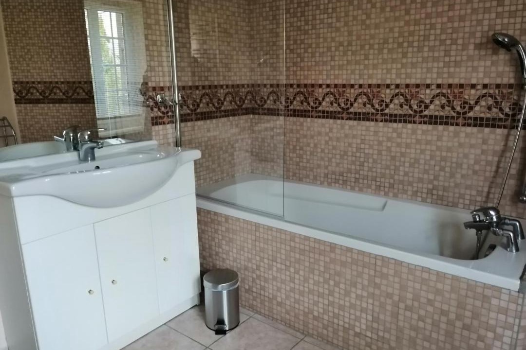 Photo of Bathroom in Saint-Lattier