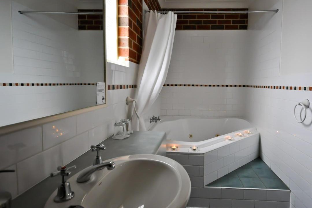 Photo of Bathroom in Rutherglen