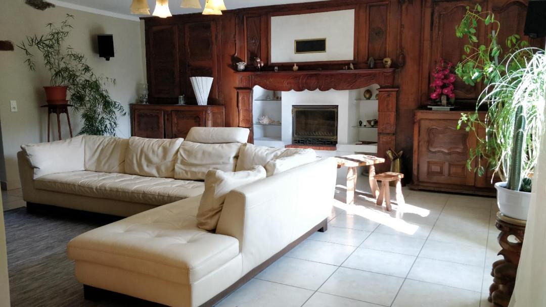 Photo of Livingroom in Leynhac