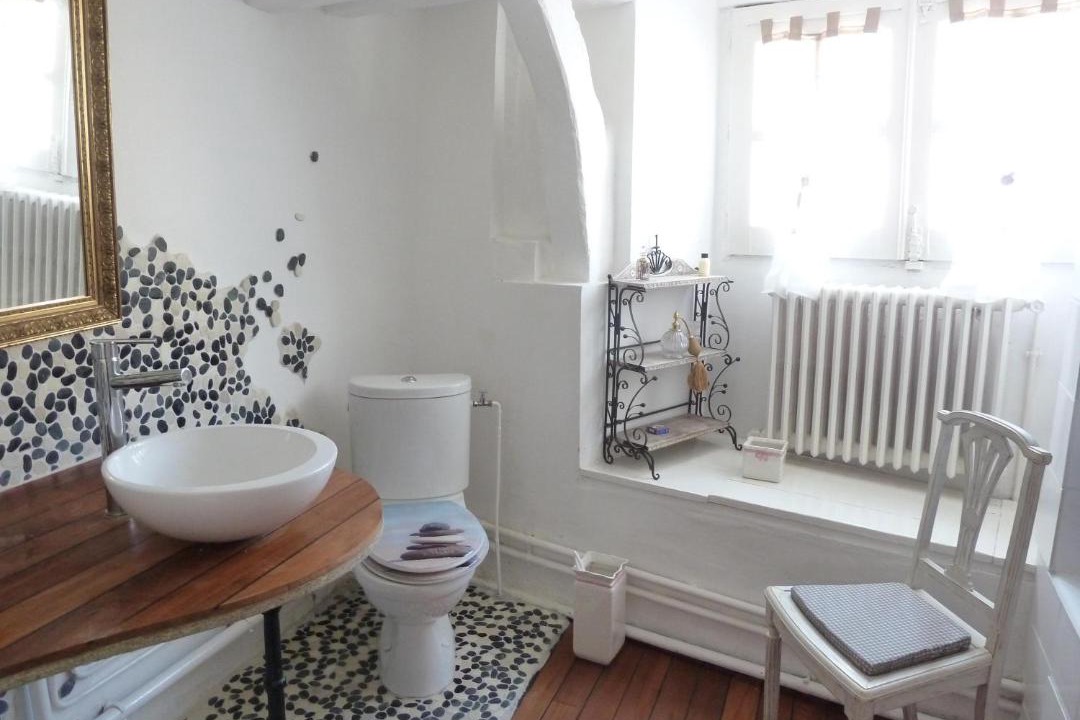 Photo of Others in Centre