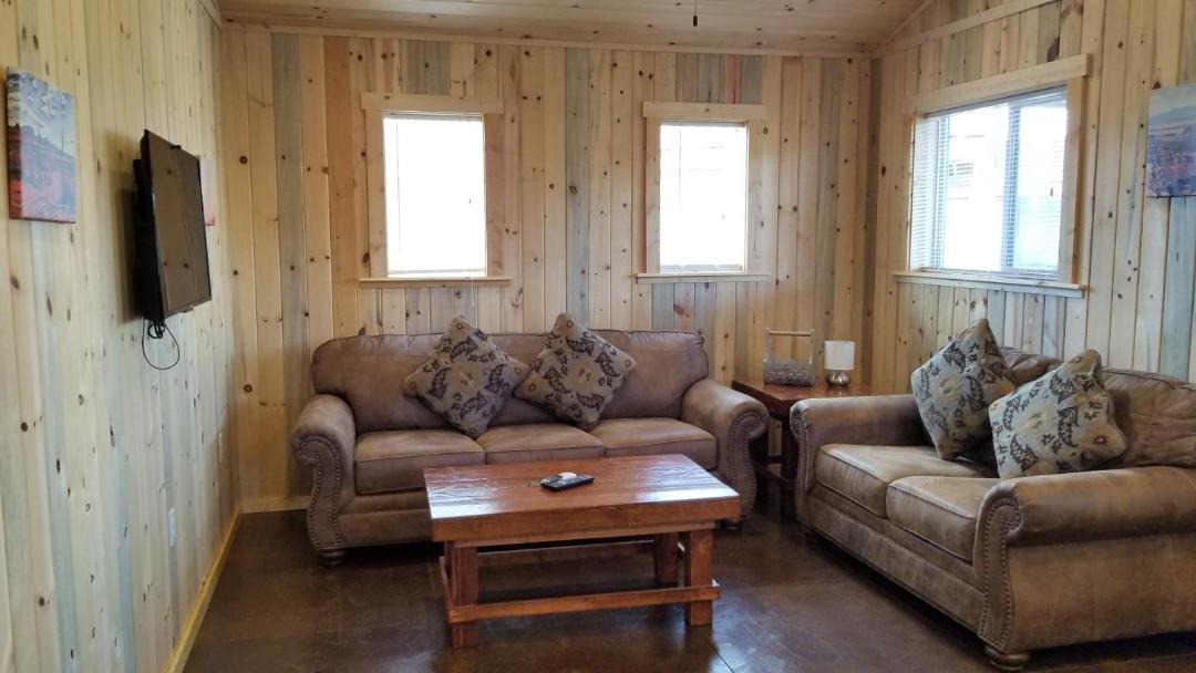 Photo of Livingroom in Bluff