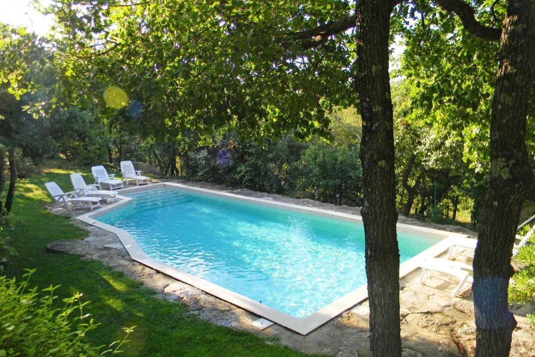 Photo of Others in Goult