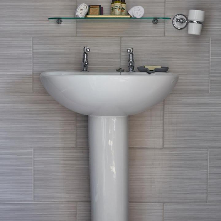 Photo of Bathroom in West Lulworth