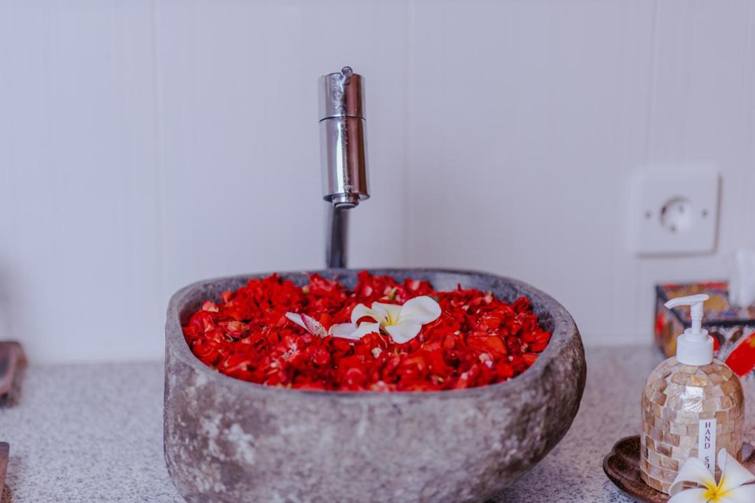 Photo of Others in Mushroom Bay