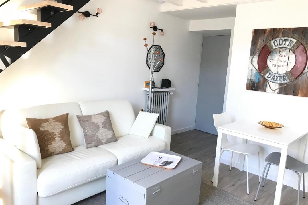 Photo of Livingroom in Liberation