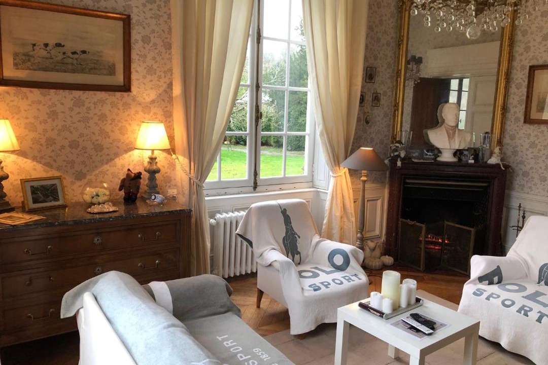 Photo of Others in Cahan