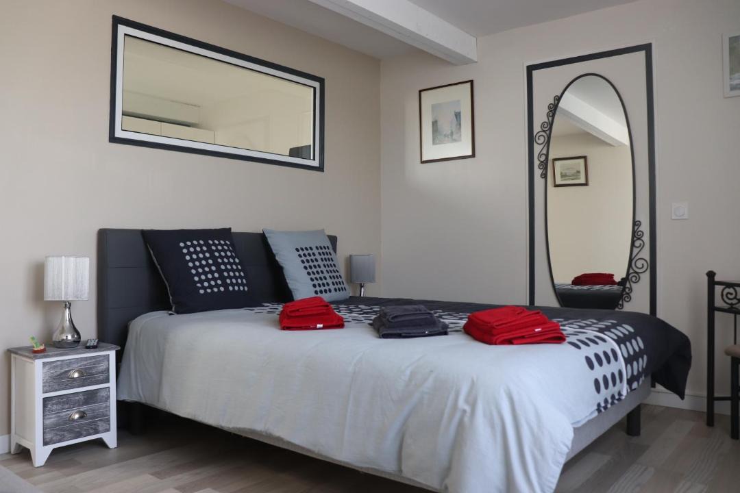 Photo of Bedroom in Varaville