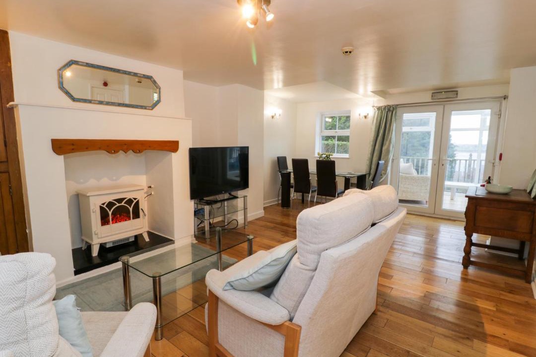 Photo of Others in Bont Newydd