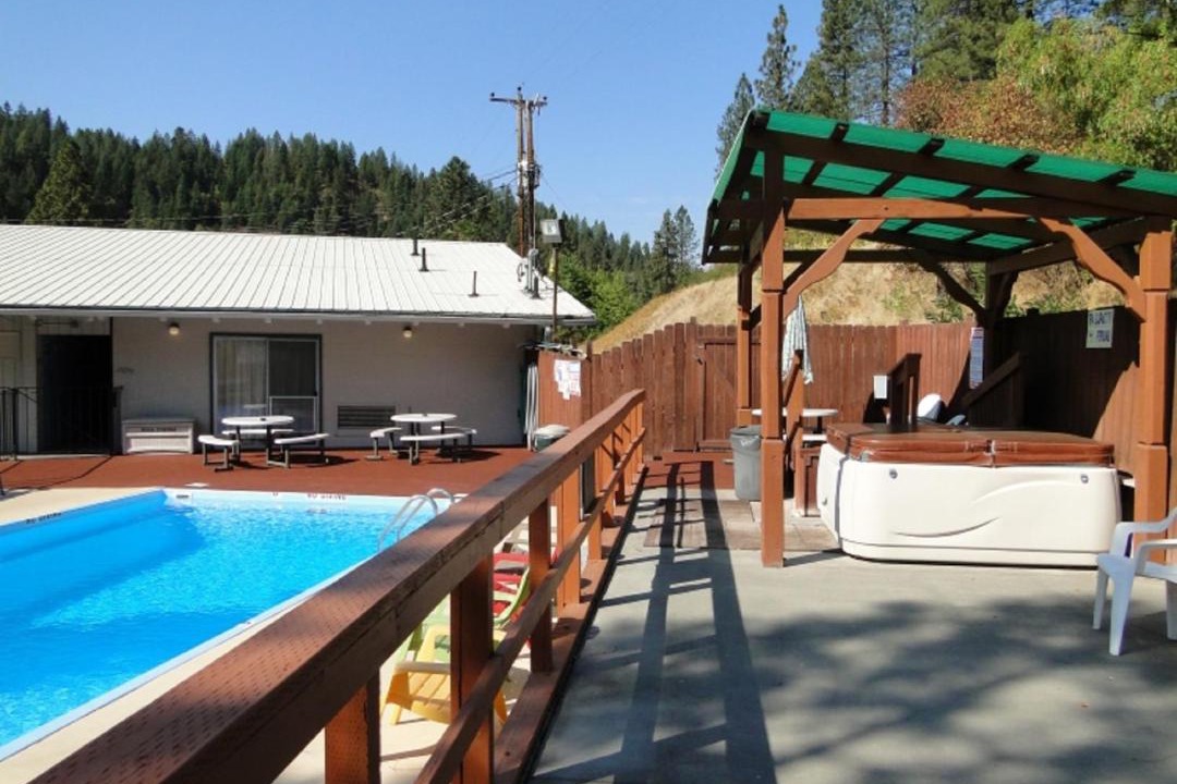 Photo of Others in Ahsahka