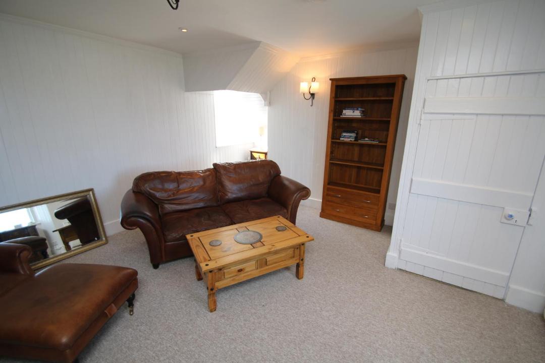 Photo of Others in Gruline