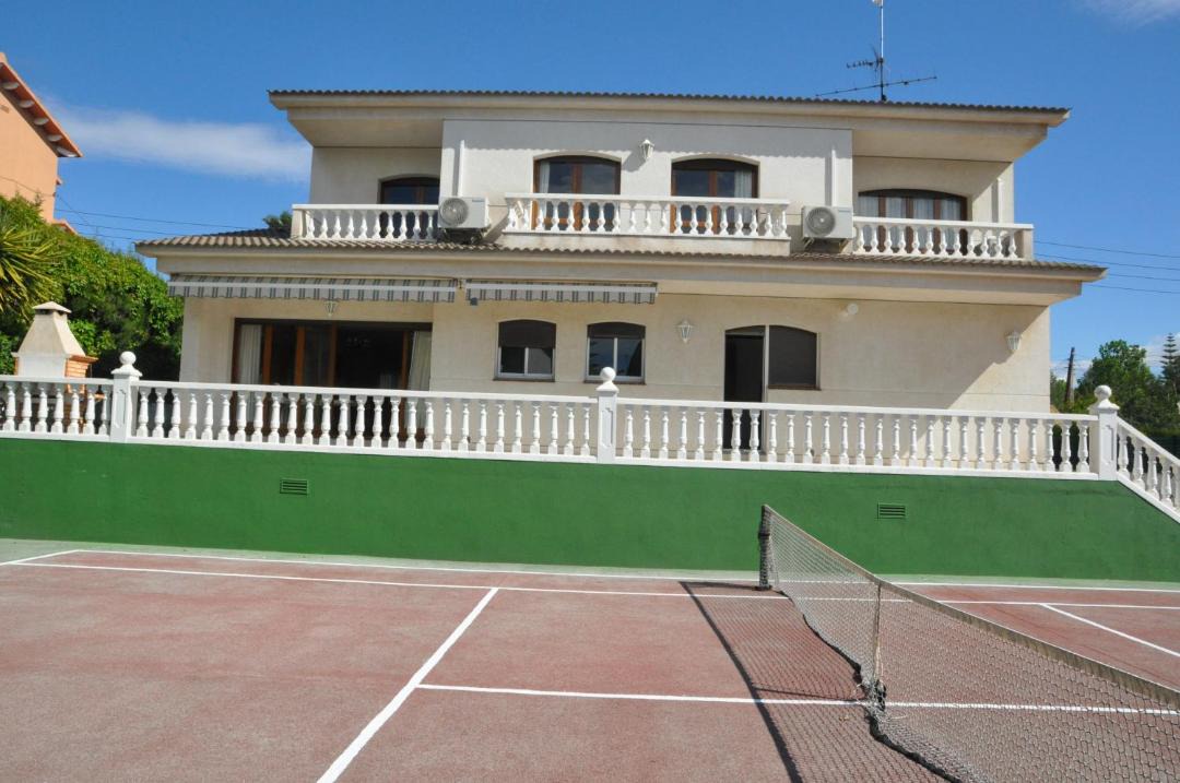 Photo of Buildings in El Roc de Sant Gaieta