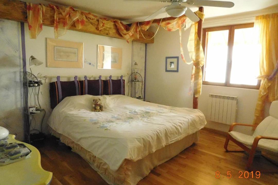 Photo of Bedroom in Bassy