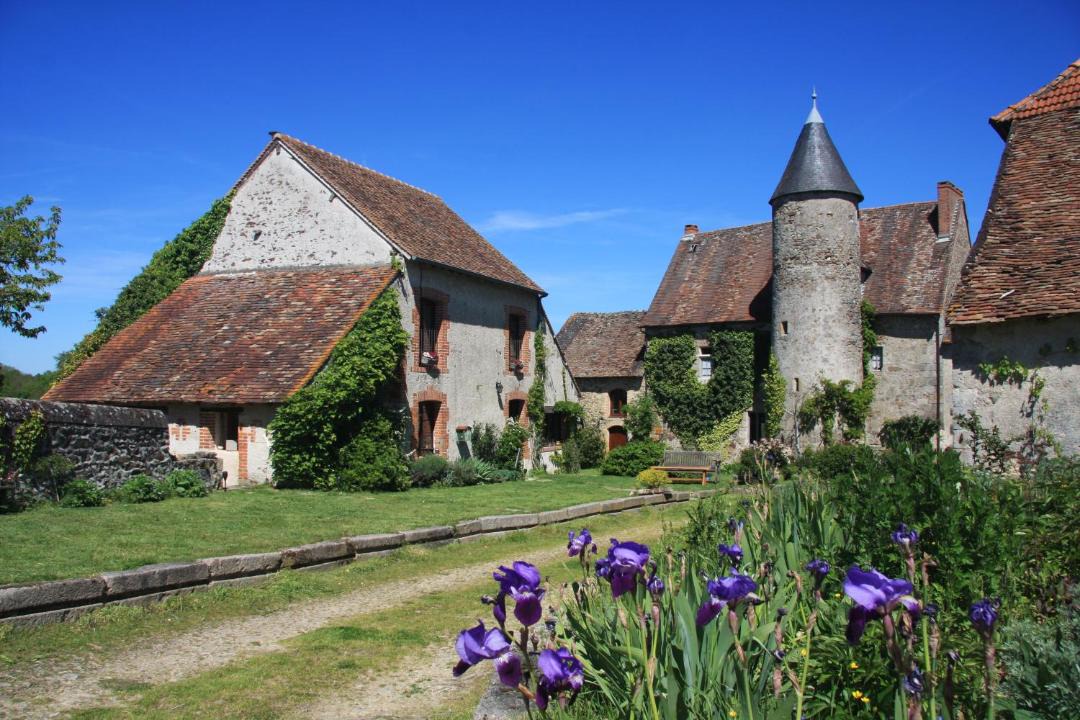 Photo of Buildings in Brigueil-le-Chantre