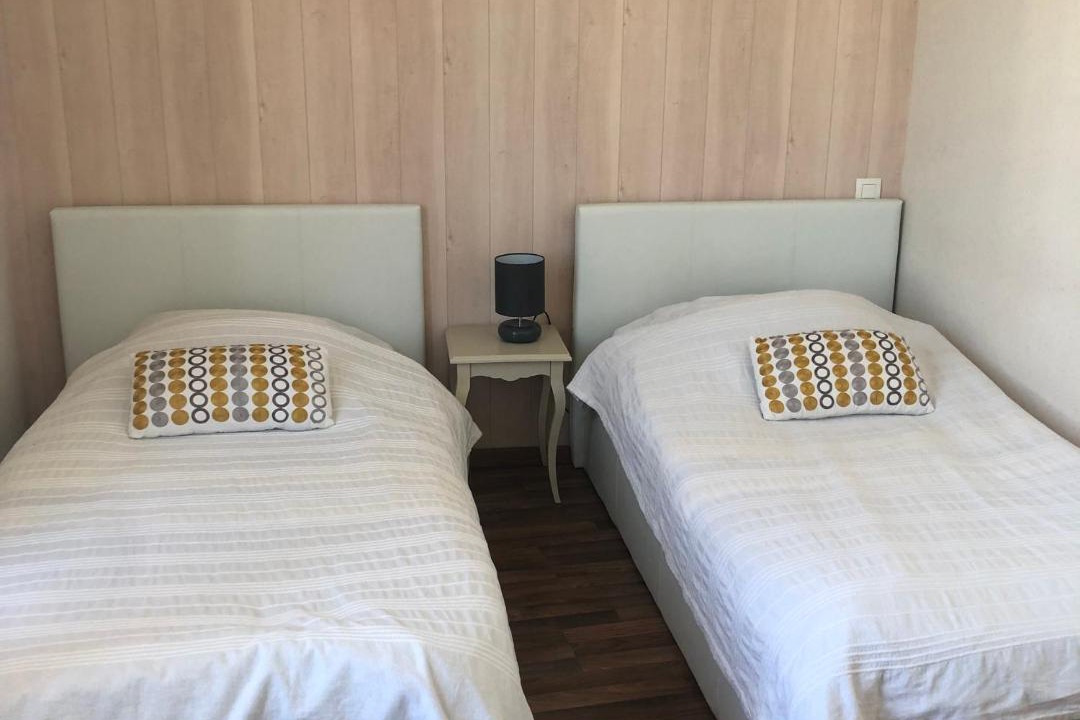 Photo of Others in Albert